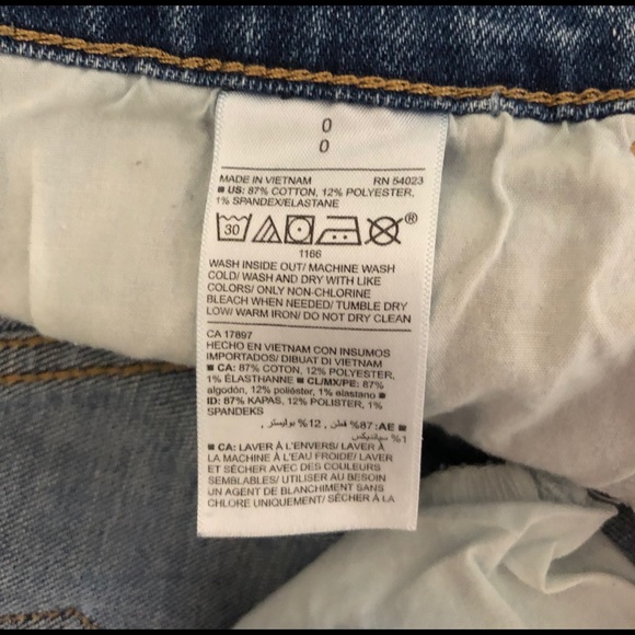 Old Navy Boyfriend Shorts - Picture 4 of 5